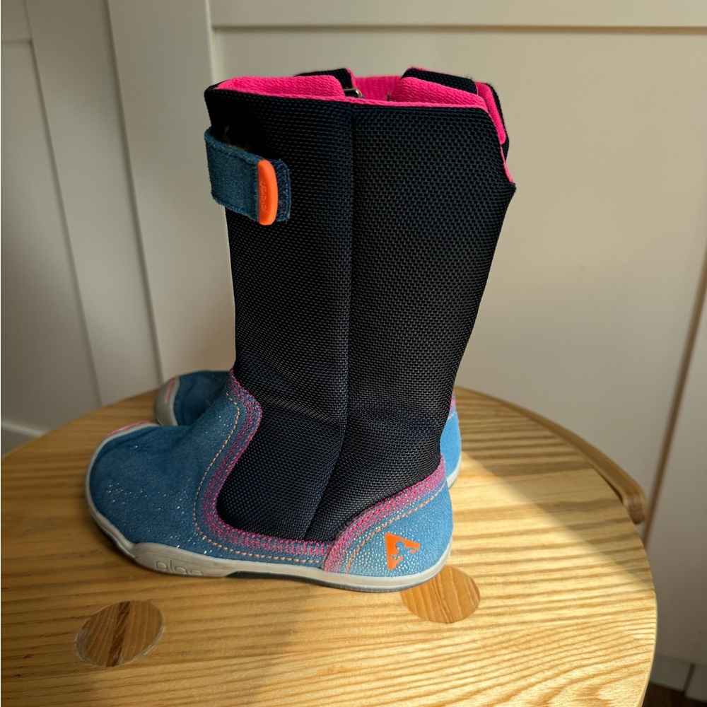 PLAE boots, size 8